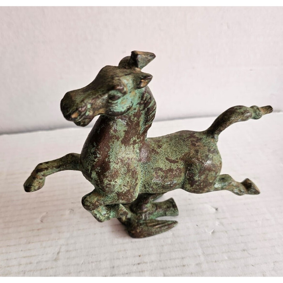 Vintage Bronze Of The Eastern Han Dynasty Flying Horse Of Gansu Ornament Statue - Picture 1 of 9